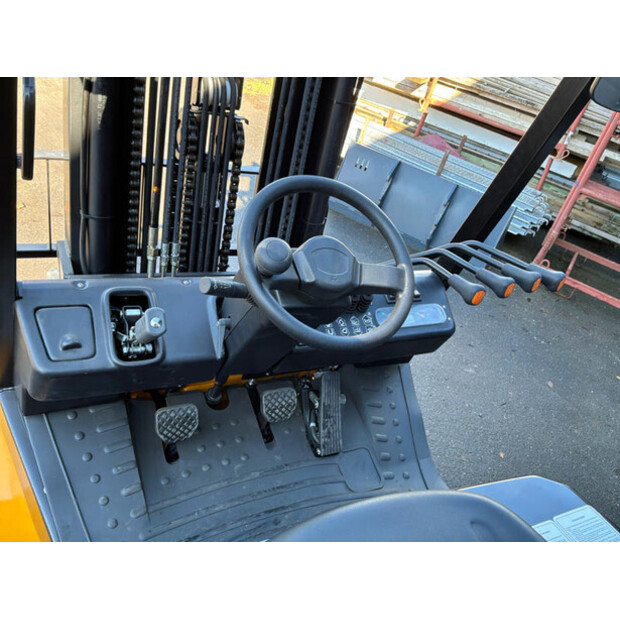 2022 Zhejiang FD30T-46264327