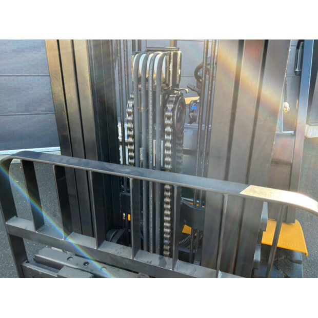 2022 Zhejiang FD30T-46264334