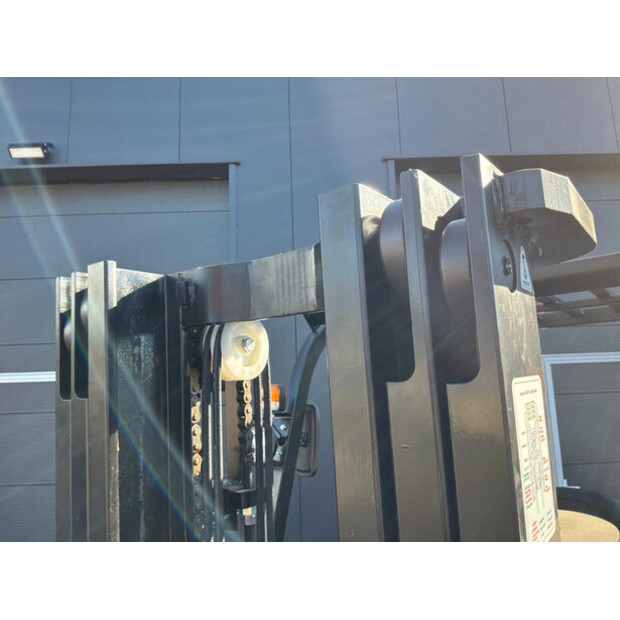 2022 Zhejiang FD30T-46264335