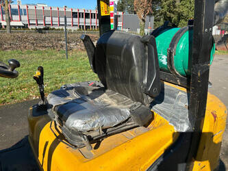 2010-hyundai-25l-7-1436771-46264378