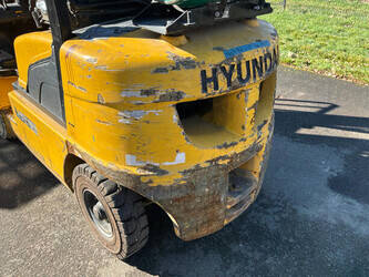 2010-hyundai-25l-7-1436771-46264397