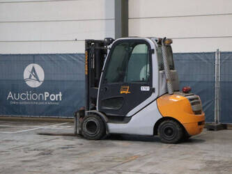 2013-still-3701-46264401