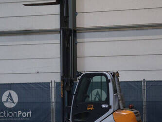 2013-still-3701-46264442