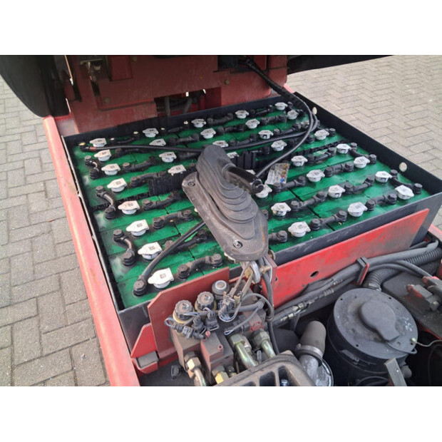 2002 Linde E25-02-46264592