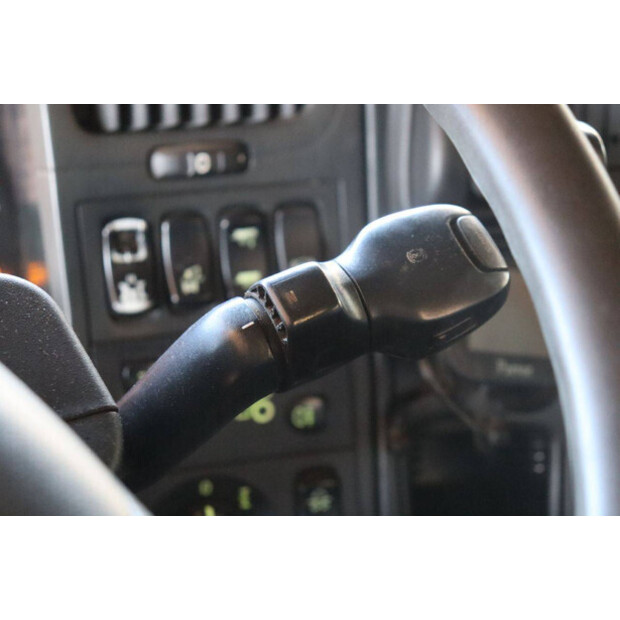 Scania P340-46264928