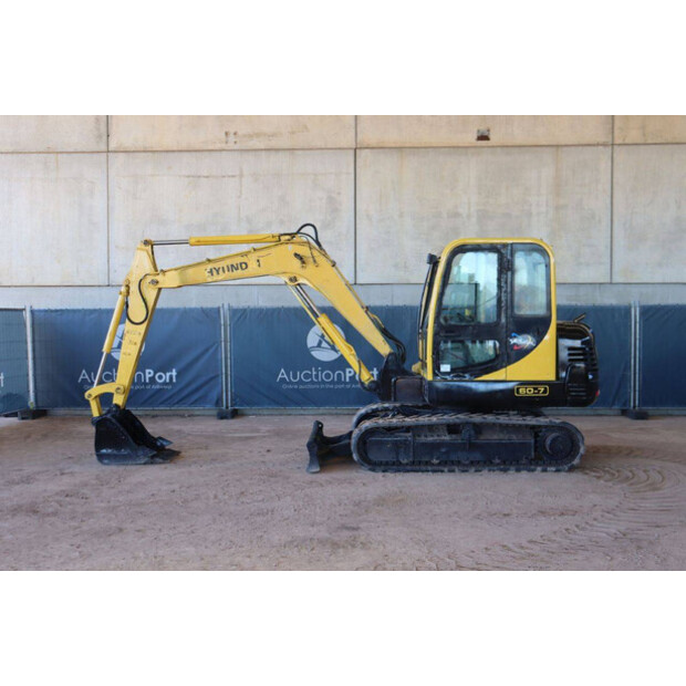 2011 هيونداي R60-7-46265024