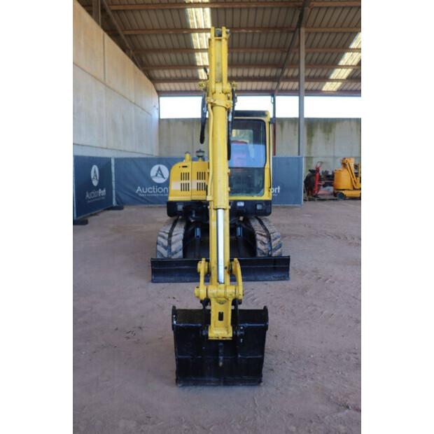 2011 هيونداي R60-7-46265030