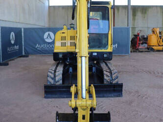 2011-hyundai-r60-7-1436792-46265030