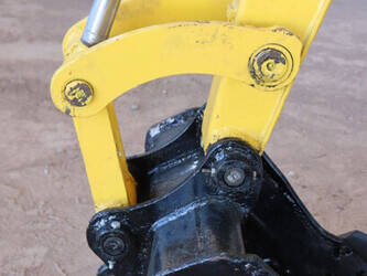 2011-hyundai-r60-7-1436792-46265036