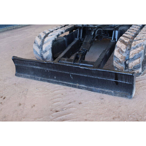 2011 هيونداي R60-7-46265038