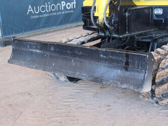 2011-hyundai-r60-7-1436792-46265064