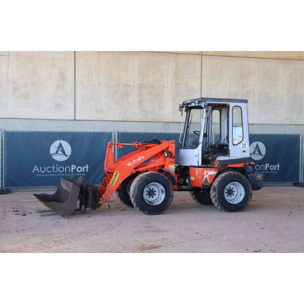 2004 KUBOTA R520NH-46265107