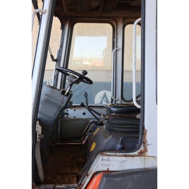 2004 KUBOTA R520NH-46265130
