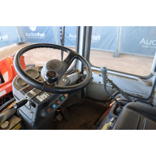 2004 KUBOTA R520NH-46265132