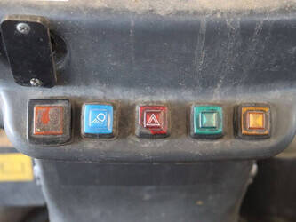 2004-kubota-r520nh-46265136