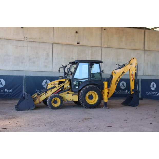 2017 New Holland B80B-46265147