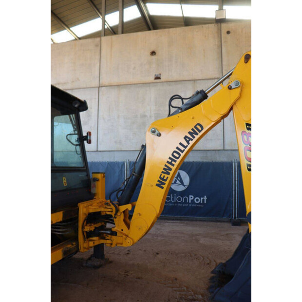 2017 New Holland B80B-46265168