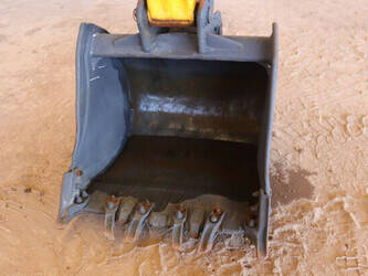 2017-new-holland-b80b-1436795-46265169