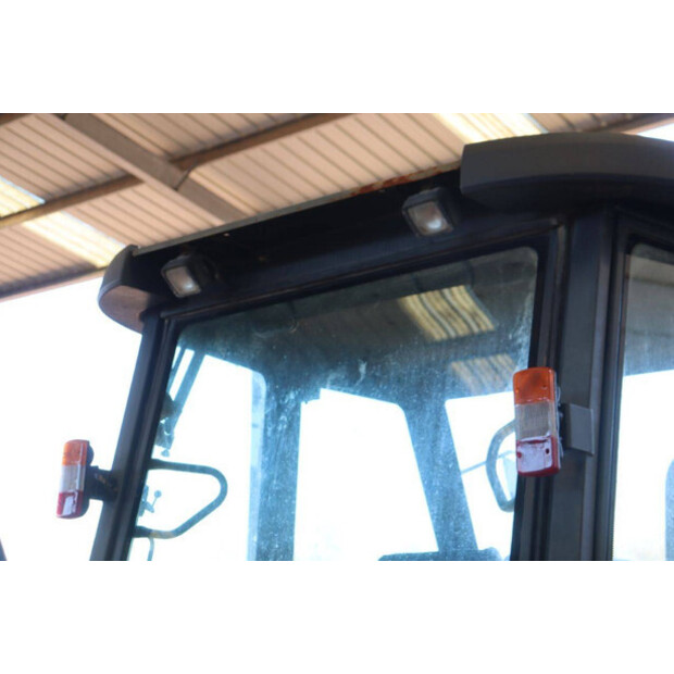 2017 New Holland B80B-46265175