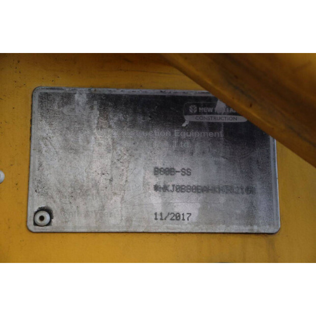 2017 New Holland B80B-46265176