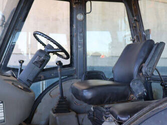 2017-new-holland-b80b-1436795-46265177