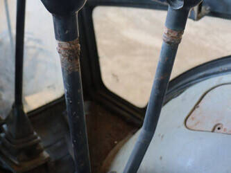 2017-new-holland-b80b-1436795-46265183