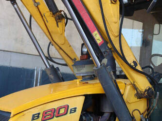 2017-new-holland-b80b-1436795-46265200