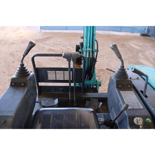 تاكوتشي TB20R-46265266