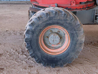 2013-ausa-d400ahg-1436801-46265383