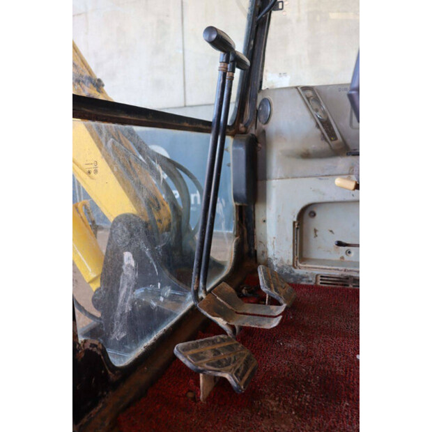 2012 Hyundai R55-7-46265473