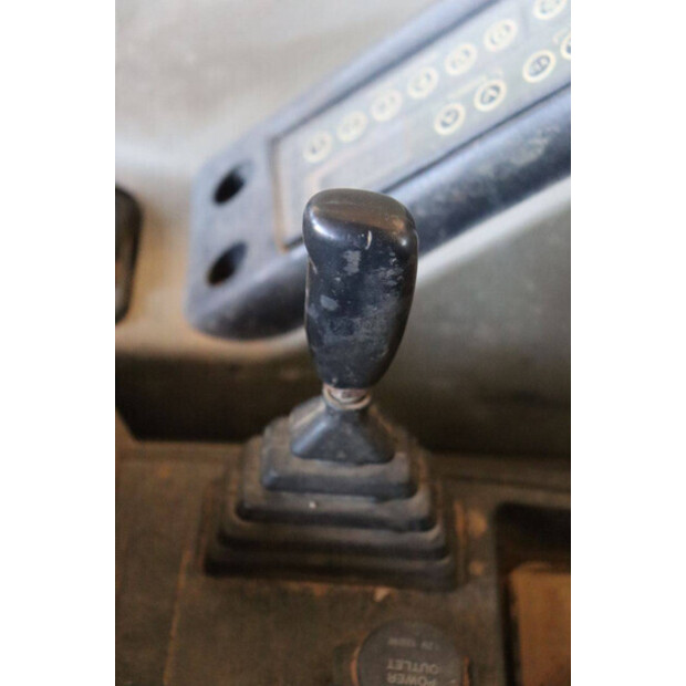 2012 Hyundai R55-7-46265475