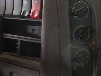 2004-renault-premium-370-dci-1436814-46265864