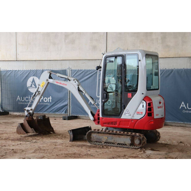 2021 TAKEUCHI TB216-46265881