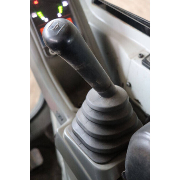 2021 TAKEUCHI TB216-46265909