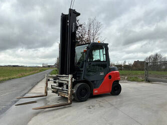 Image for FORKLIFTS 2015 Toyota 40-8FD35N