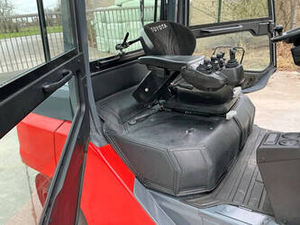 2015-toyota-40-8fd35n-46266223