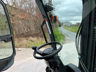 2015-toyota-40-8fd35n-46266224