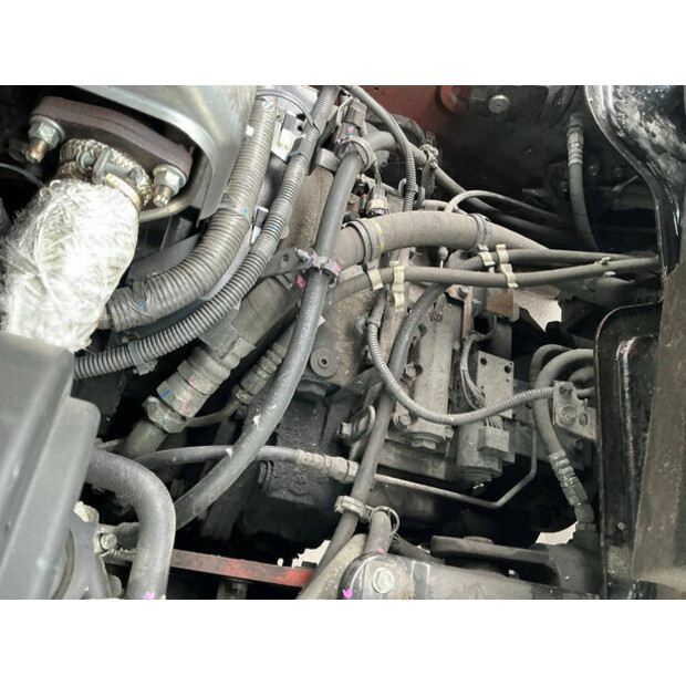 2015 تويوتا 40-8FD35N-46266229