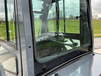 2015-toyota-40-8fd35n-46266232