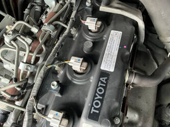 2015-toyota-40-8fd35n-46266235