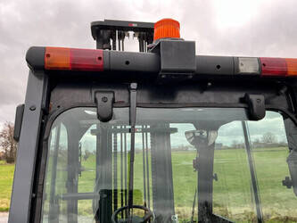 2015-toyota-40-8fd35n-46266236