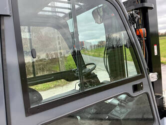 2015-toyota-40-8fd35n-46266244