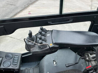 2015-toyota-40-8fd35n-46266247