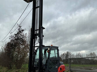 2015-toyota-40-8fd35n-46266251