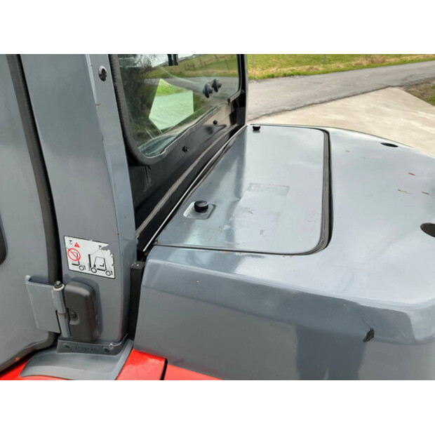 2015 تويوتا 40-8FD35N-46266255