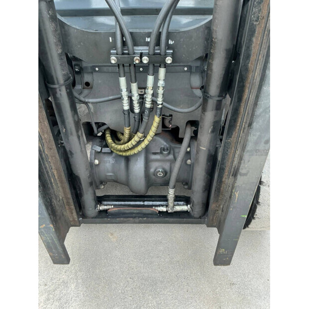 2015 تويوتا 40-8FD35N-46266257