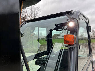 2015-toyota-40-8fd35n-46266258