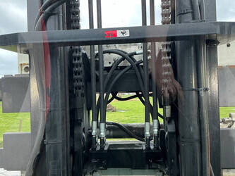 2015-toyota-40-8fd35n-46266265