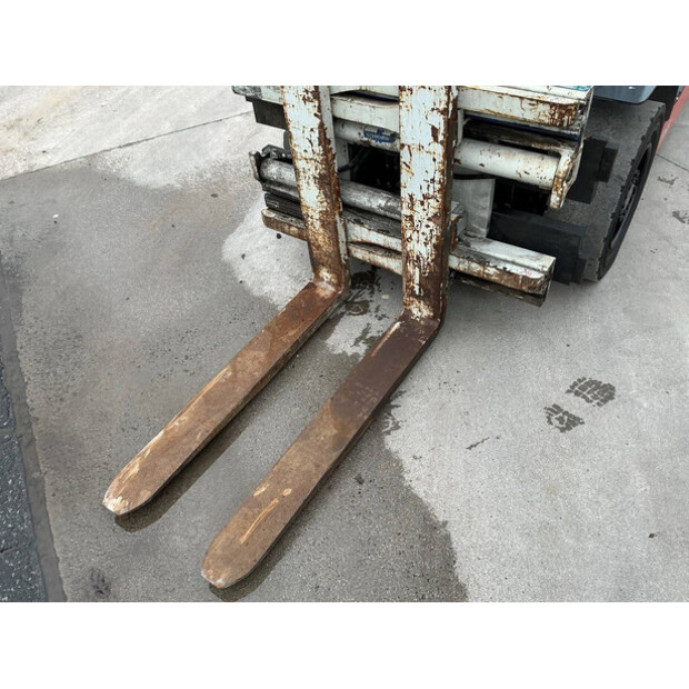 2015 تويوتا 40-8FD35N-46266275