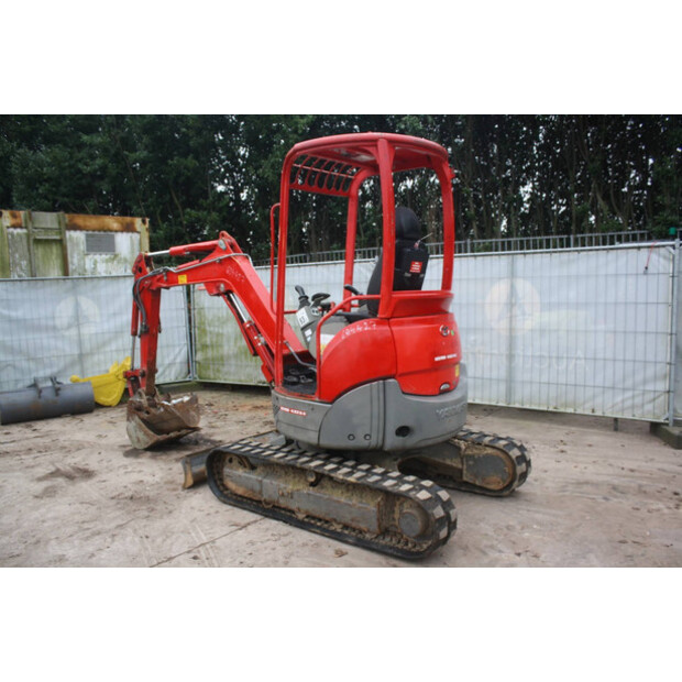 2014 YANMAR SV26-46266385